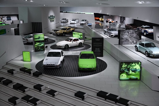 Porsche obilježava 50 godina Transaxlea