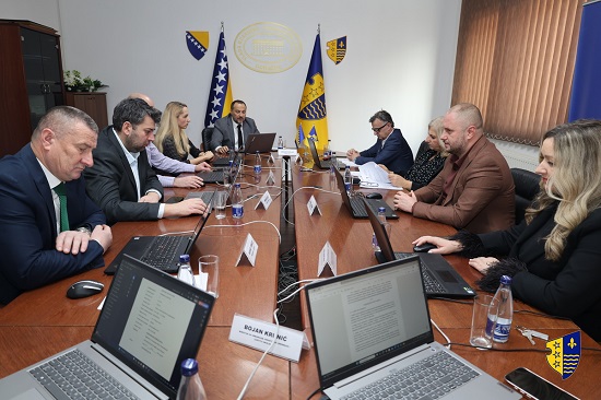 Vlada BPK odobrila transfere nižim nivoima vlasti i isplatu studentskih stipendija