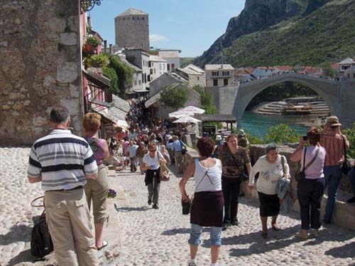 BiH u aprilu posjetilo blizu 161 hiljada turista, mjesečni rast 48,2%