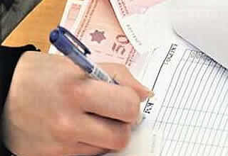 FBiH: Prosječna neto plata u aprilu 1.706 KM, mjesečni pad 1,2%
