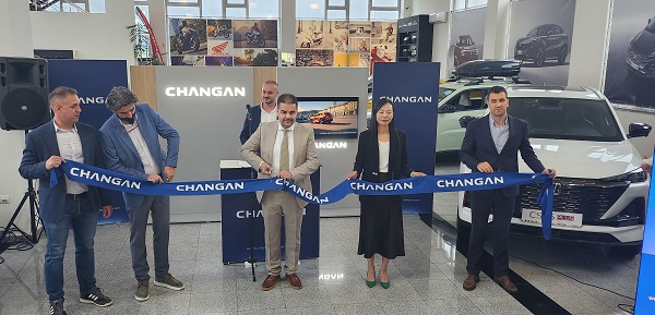 Kineski Changan otvorio novi salon u Sarajevu: U ponudi benzinski i električni modeli