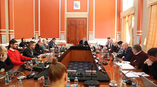 Ograničavanje rasta plata u javnom sektoru Brčko distrikta