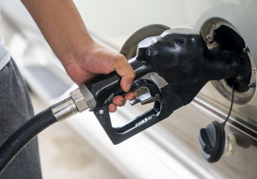 Rast cijena nafte i benzina donio finansijske probleme za 67 posto Amerikanaca