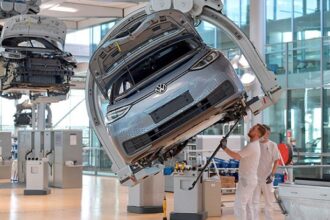 Volkswagen će do 2030. ukinuti više od 28.000 radnih mjesta