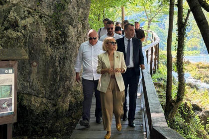 Ministrica Pozder u USK: 700.000 KM za Nacionalni park Una i 130.000 KM za nova zaštićena područja u Sanskom Mostu i Velikoj Kladuši
