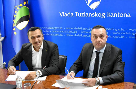 Potpisan Sporazum: 39.043 penzionera će od Vlade TK dobiti po 100 KM