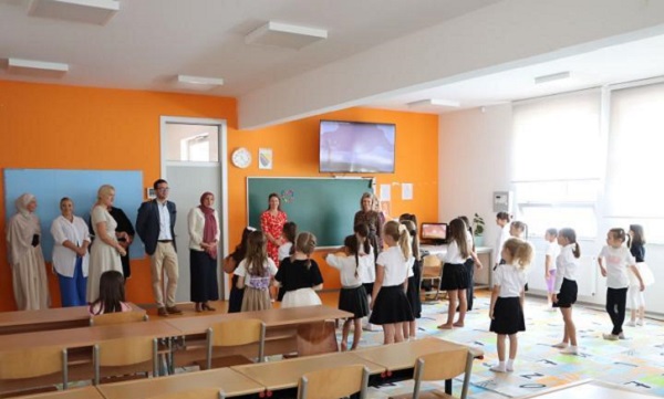 U KS počinje školska godina: Nastava od 1. septembra, u prvi razred srednjih škola upisano 4.270 učenika