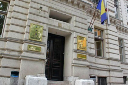 Vlada KS odobrila prvo zapošljavanje kroz program 'Moje pravo' za žrtve nasilja i mlade iz sistema javne brige
