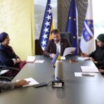 Ministar Delić pokreće inicijativu za donošenje sistemskog zakona o roditeljskim pravima i naknadama