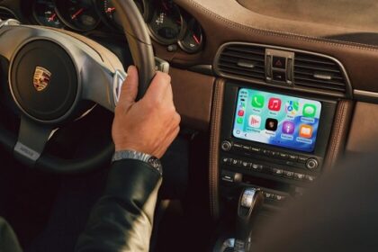 Moderni retrofit infotainment sistem za Porsche modele 911, Boxster i Cayman