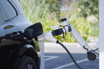 Nova Geely Smart Charging tehnologija: sa 10 na 70% za 4 minute i 30 sekundi