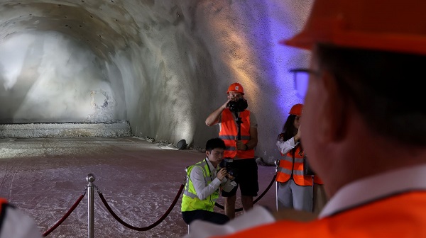 Novih 2,6 km na Koridoru 5c: Završen proboj tunela Kvanj kod Mostara