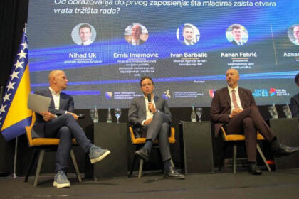 Premijer Uk na Sajmu poslova: Milionska ulaganja Vlade KS za zapošljavanje i podršku mladima