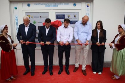 Telemach podržao otvaranje nove multifunkcionalne sale Udruženja 'Ruka podrške' u Hadžićima