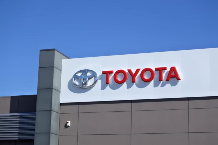 Toyoti drugi mjesec zaredom pali prodaja i proizvodnja vozila - Biznis.ba