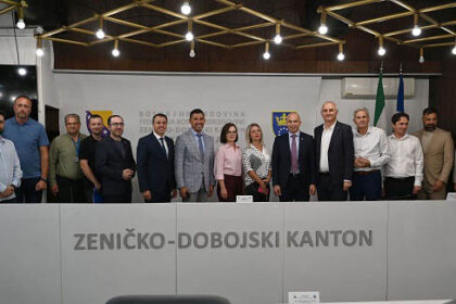Vlada ZDK potpisala ugovore sa gradovima i općinama: Za projekte izgradnje puteva do turističkih destinacija 3,6 miliona KM