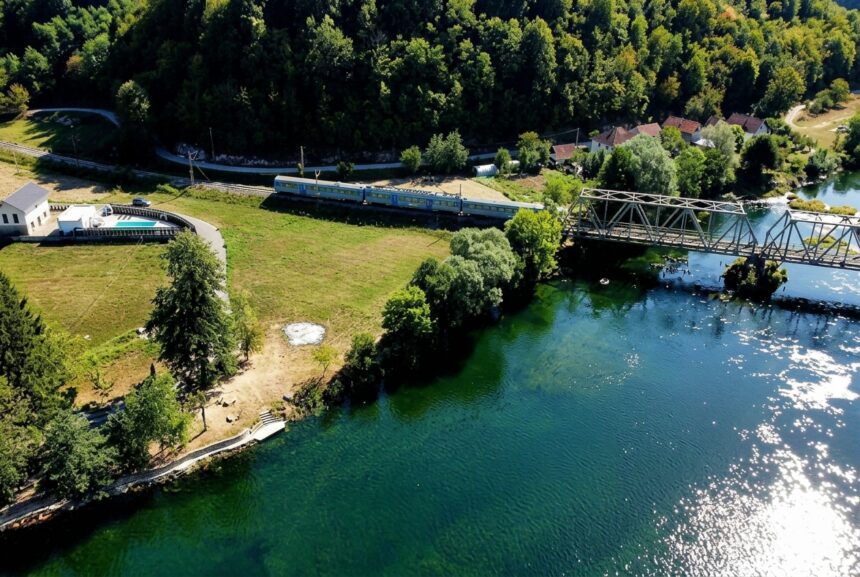 Vozovi se vraćaju u Krajinu: Bihać i Bosanska Otoka povezani do kraja godine - Biznis.ba