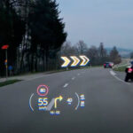 Hi-tech motociklistička kaciga s head-up zaslonom olakšava vožnju