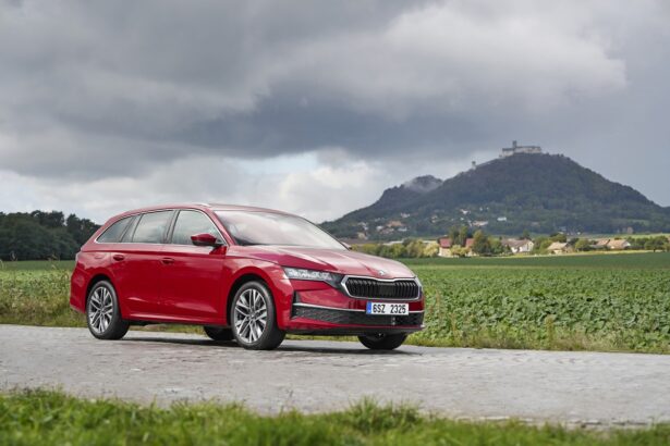 Škoda predstavila novu Octaviju: Dva elektromotora i do 170 KS - Biznis.ba