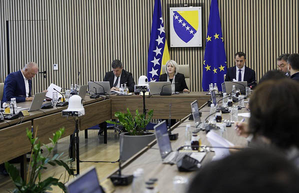 VMBiH: Utvrđene visine osnovice za obračun plata i regresa za 2027.