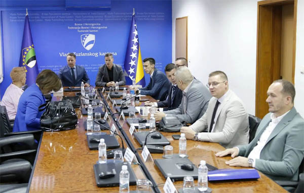 Više od devet miliona KM za projekte vodosnabdijevanja u Kalesiji, Sapni, Gračanici, Lukavcu i Srebreniku