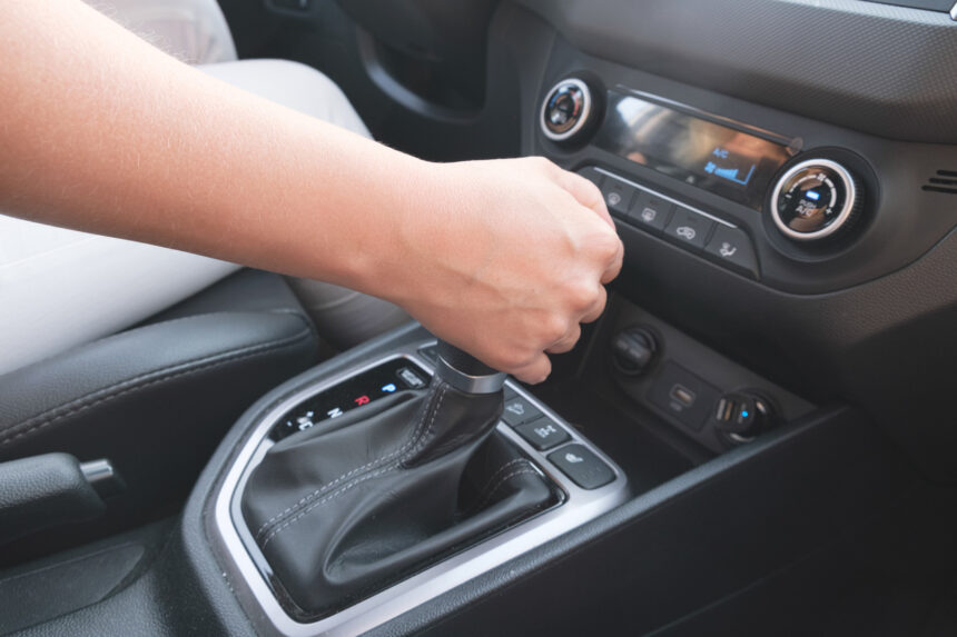 Vozite automatik? Ovu funkciju koristite na nizbrdici i sačuvajte kočnice - Biznis.ba