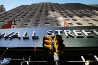 Wall Street skliznuo s rekordnih nivoa - Biznis.ba
